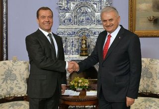 Başbakan Yıldırım ve Medvedev telefonda görüştü: İhracat kararnamesi imzalandı