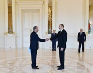 Ilham Aliyev gets credentials of incoming ambassadors (PHOTO)