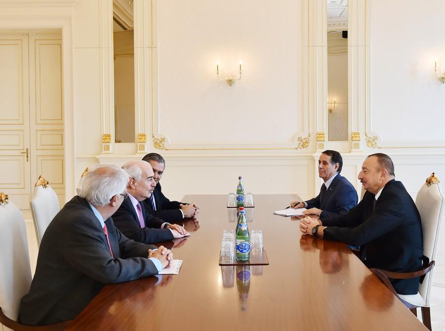 Ilham Aliyev meets delegation of Centrist Democrat International