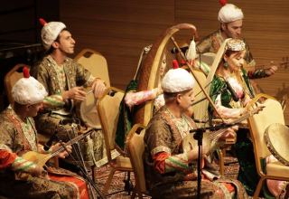 Ансамбль старинных музыкальных инструментов выступит в Баку