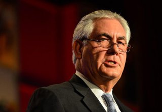 Tillerson gets first briefings at State Department - spokesman