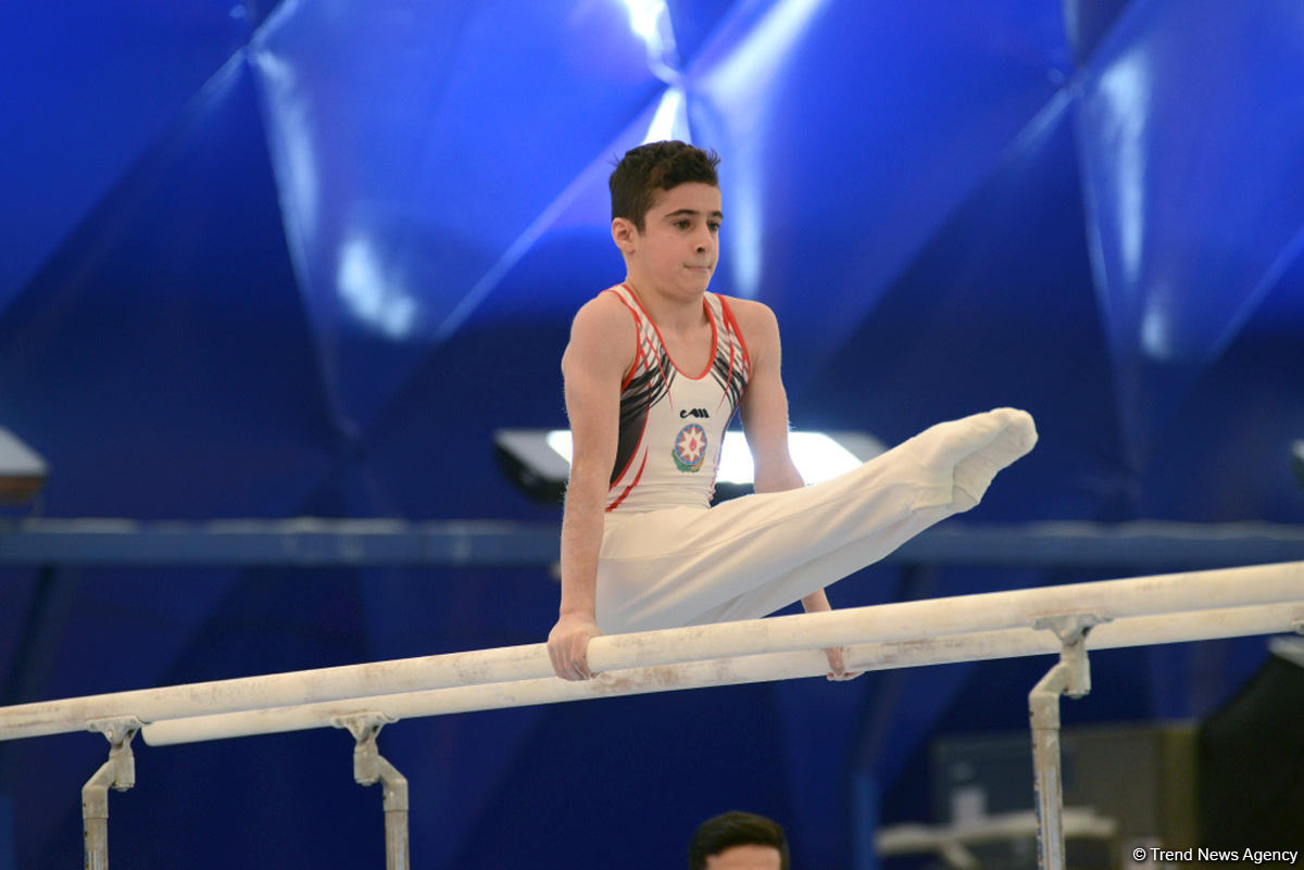 Стартовал второй день чемпионатов Азербайджана по спортивной и акробатической гимнастике (ФОТО)