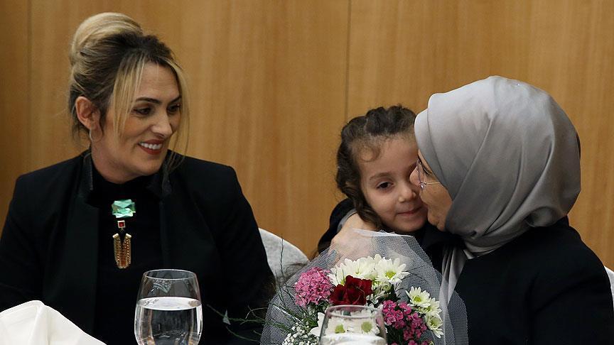 Emine Erdoğan şehit aileleriyle bir araya geldi