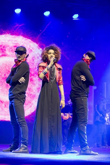 Leyla Əliyeva “Zima” Uşaq Estrada Musiqisi Festivalına baş çəkib (FOTO)