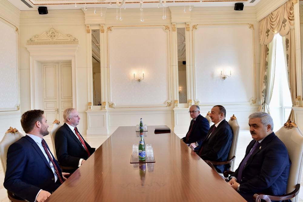 Prezident İlham Əliyev BP şirkətinin prezidentini qəbul edib  (FOTO) (YENİLƏNİB)