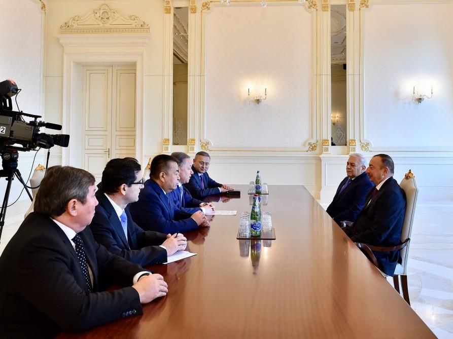 Azerbaycan Cumhurbaşkanı Türkiye, Kazakistan ve Kırgızistan Parlamento Başkanları'nı kabul etti