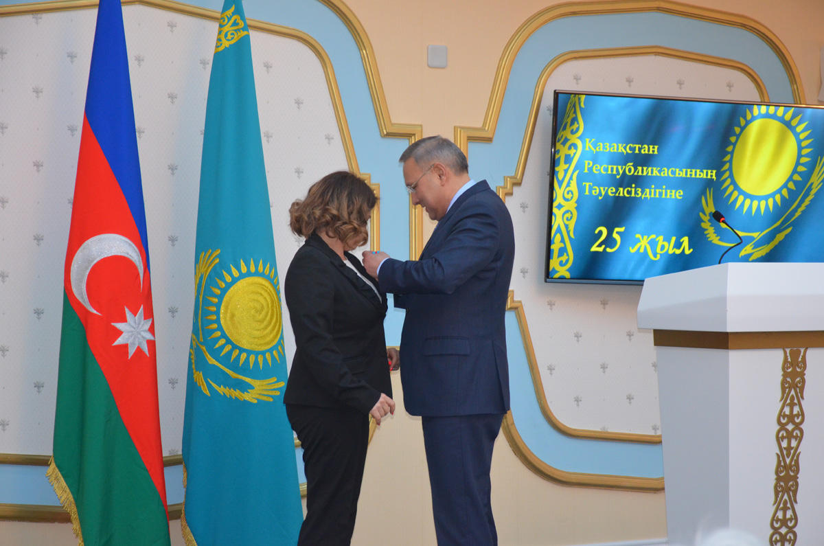 BDU-nun müəllimi "Qazaxıstan Respublikasının müstəqilliyinin 25 illiyinə" medalı ilə təltif olunub  (FOTO)