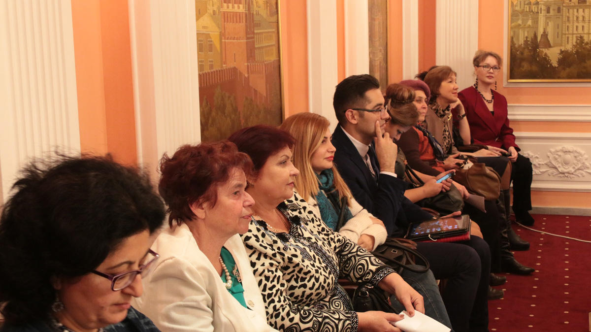 В Баку состоялась новогодняя встреча с учителями (ФОТО)