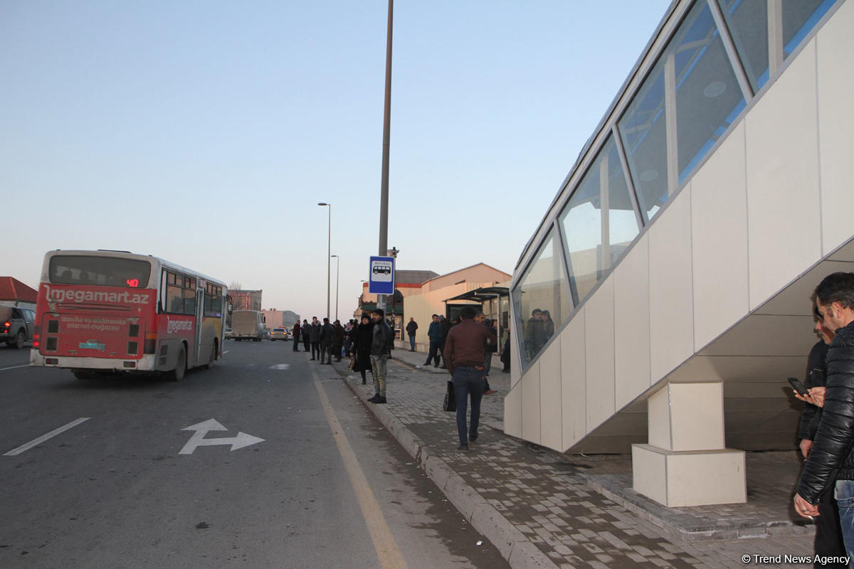 Bakıda növbəti avtobus dayanacağı cibi yaradıldı (FOTO)