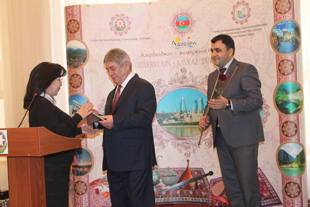 В Ташкенте объявлены победители конкурса на лучшую статью об Азербайджане (ФОТО)