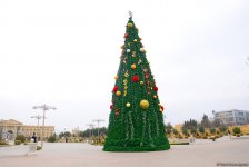 Праздничная атмосфера в Баку (ФОТО)