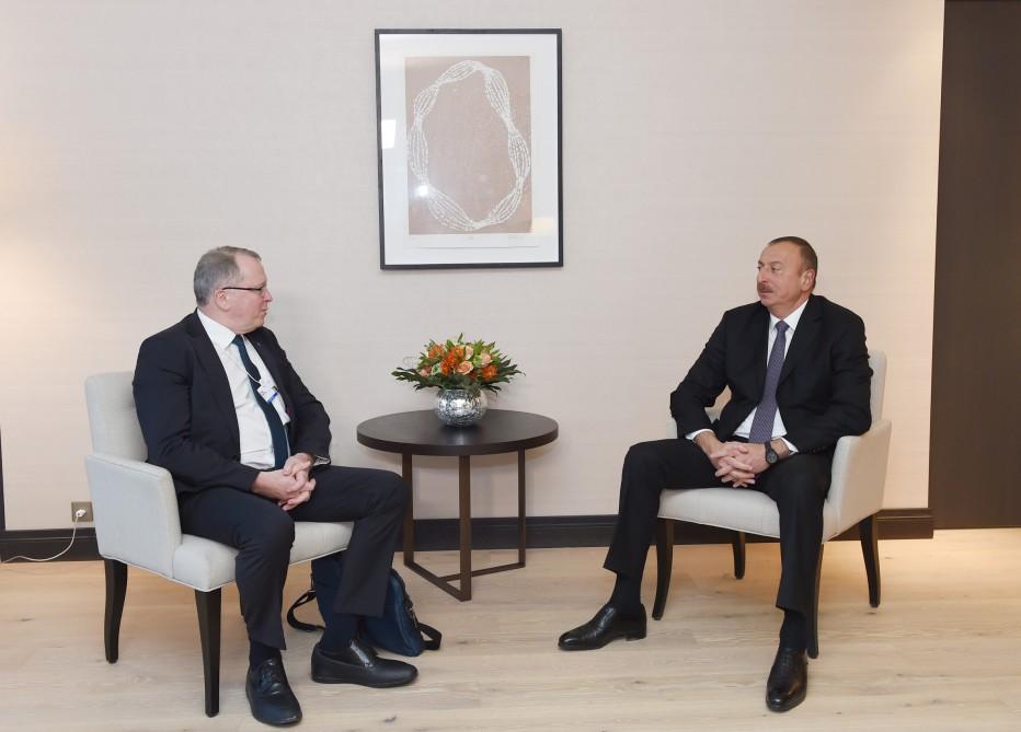 Azərbaycan Prezidentinin Davosda "Statoil" şirkətinin baş icraçı direktoru ilə görüşü olub (FOTO) (YENLƏNİB)