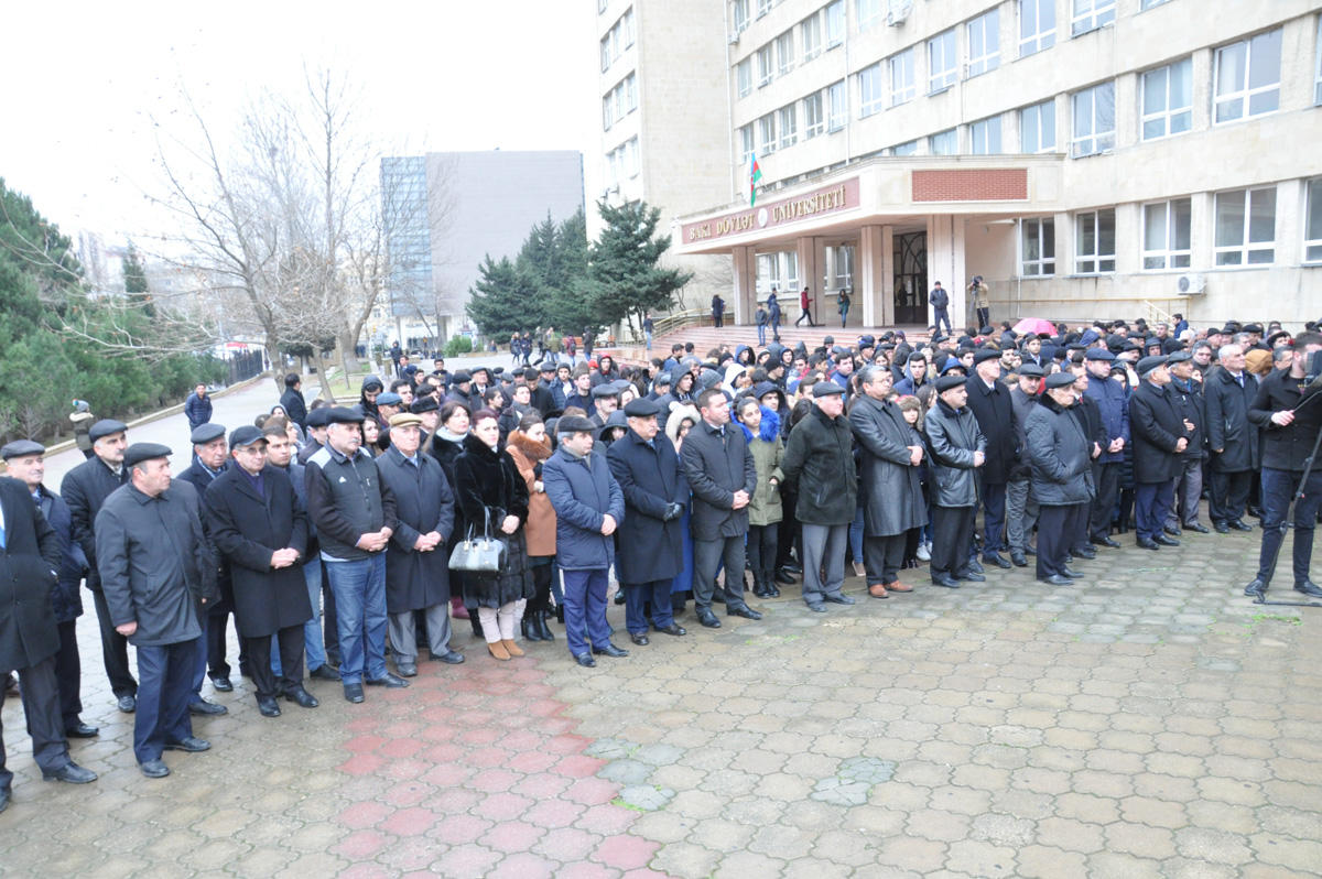 Bakı Dövlət Universitetində 20 Yanvar şəhidləri anılıb  (FOTO)