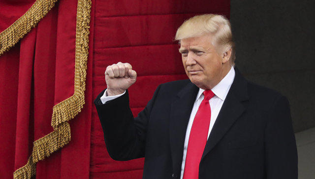 Donald Trump yemin ederek ABD'nin 45. Başkanı oldu