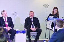 Prezidenti İlham Əliyev: İpək Yolu təkcə şirkətləri, ölkələri yox, həm də insanları birləşdirəcək (FOTO)