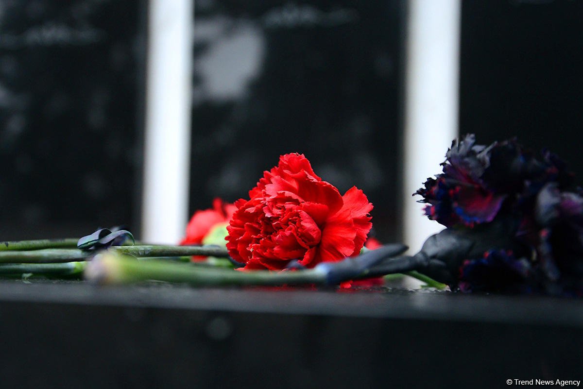 В Азербайджане чтят память жертв трагедии 20 Января