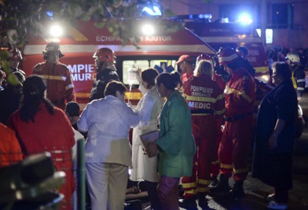 В Бухаресте около 40 человек пострадали во время пожара в ночном клубе
