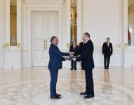 Ilham Aliyev receives credentials of new Pakistani envoy (PHOTO)