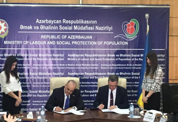 Azerbaijan, Ukraine ink co-op program on social policy (PHOTO)