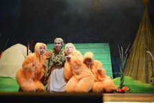 "Парад спектаклей" в азербайджанском театре (ФОТО)