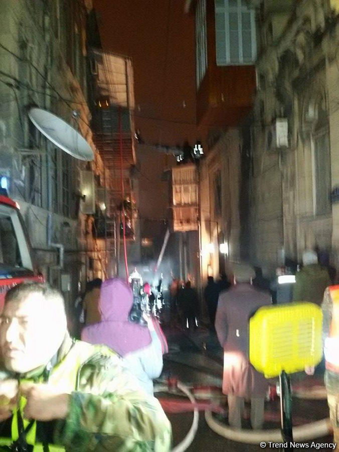 Fire in Baku’s Sovetsky: 1 killed, 2 injured (PHOTO/VIDEO) (UPDATED)