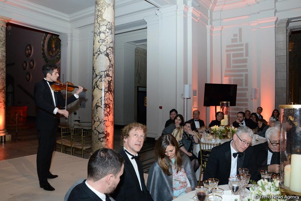 В музее Виктории и Альберта в Лондоне прошла торжественная презентация  Британского фонда по изучению Азербайджана и Кавказа (ФОТО)