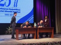 Госкомтаможня Азербайджана подписала соглашения с рядом стран (ФОТО)