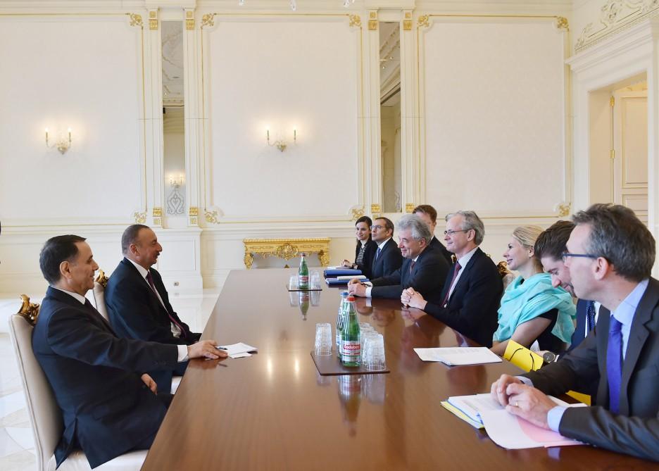 Президент Азербайджана принял делегацию во главе с гендиректором Еврокомиссии (ФОТО)