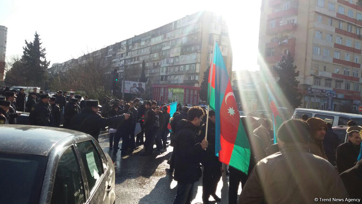 В Баку молодежь протестует против подстрекательской политики партии "Мусават" (ФОТО)