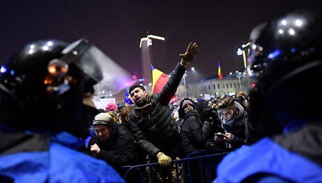 Romania's government repeals decree decriminalizing some graft offences