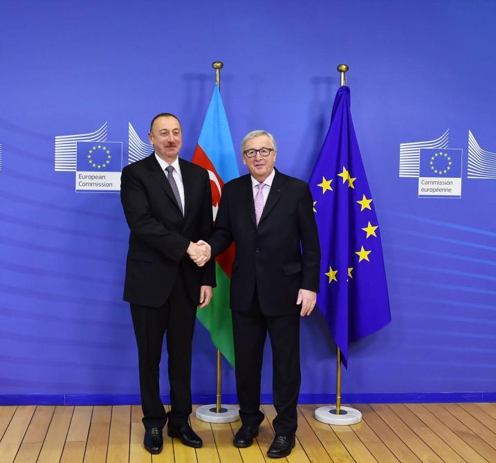 Ilham Aliyev meets European Commission president (PHOTO)