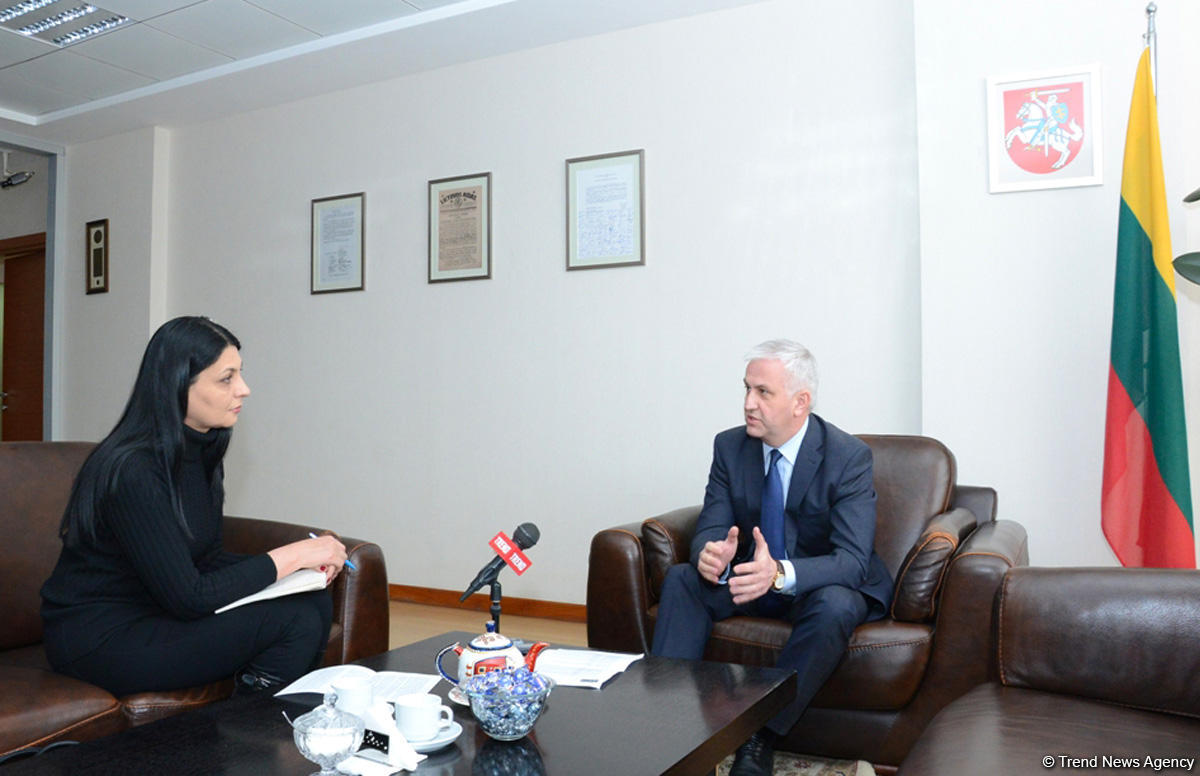 Lithuania’s envoy hails Azerbaijani cuisine, talks tourism potential (PHOTO)