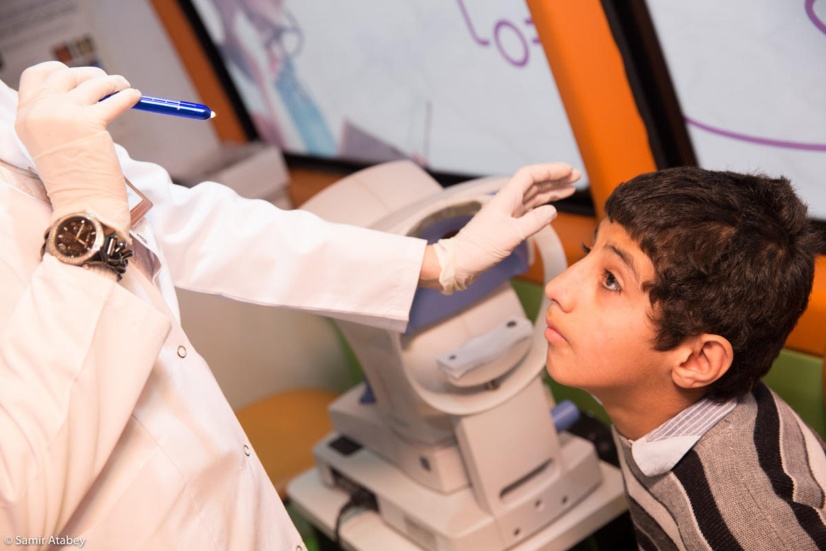 Azercell arranges free eye check-up for deprived children (PHOTO)