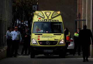 One dead, five injured in scaffolding collapse in Madrid