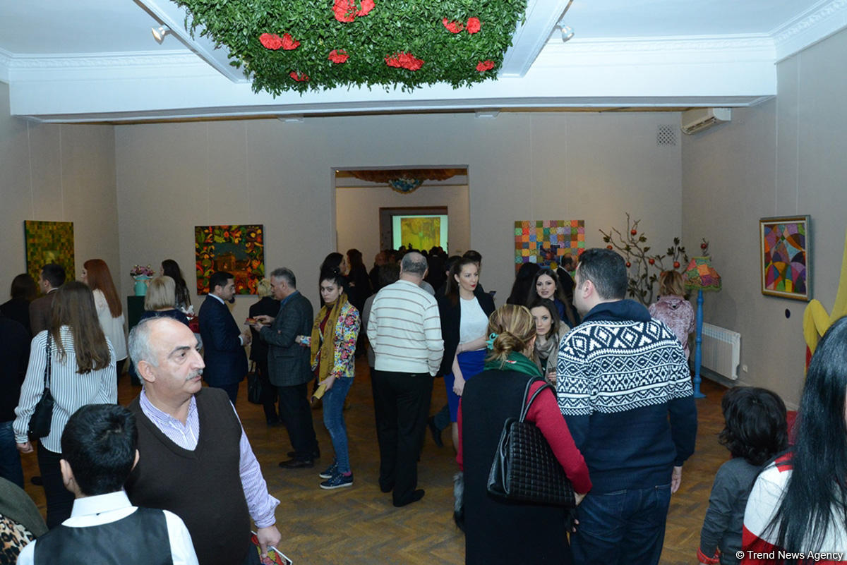 В Баку открылась выставка Милены Набиевой "Minabi - Узоры Мироздания": буйство красок, чувств и восприятия (ФОТО)