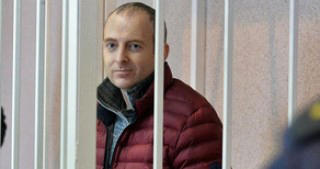 Imprisoned blogger Lapshin has no complaints about detention conditions