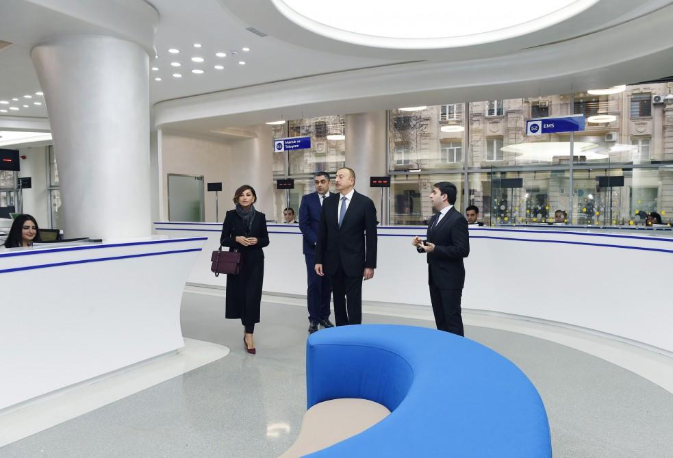 Ilham Aliyev, his spouse attend opening of new service center at branch of Post Office No.1 in Baku  (PHOTO)