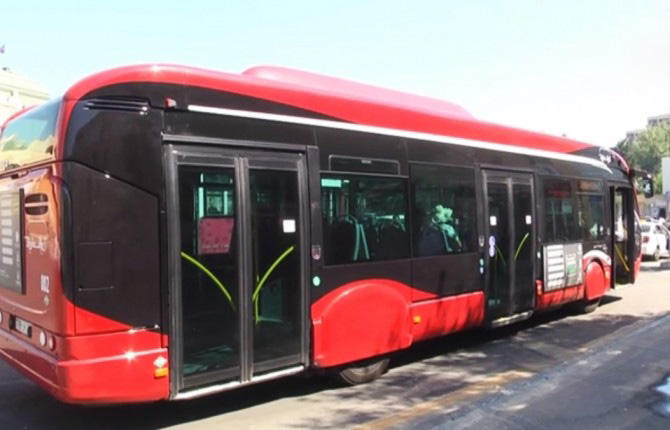 BNA: Paytaxtda marşrut avtobuslarının hərəkətində çətinlik yaranıb