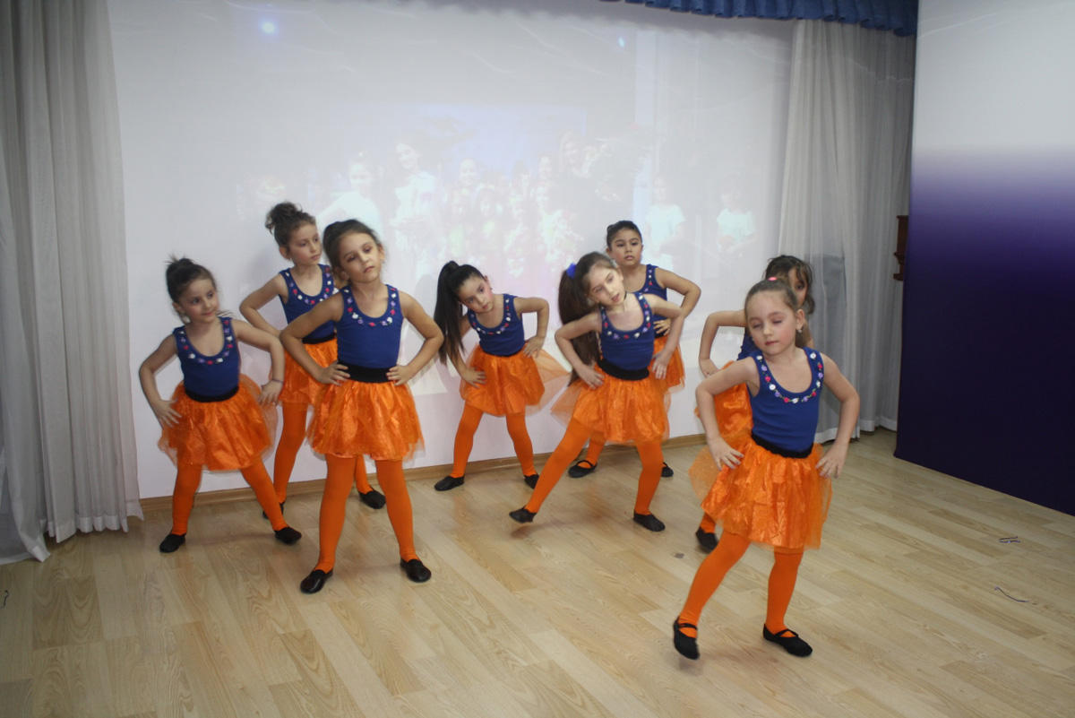 Юные азербайджанские танцоры продемонстрировали свои достижения (ФОТО)