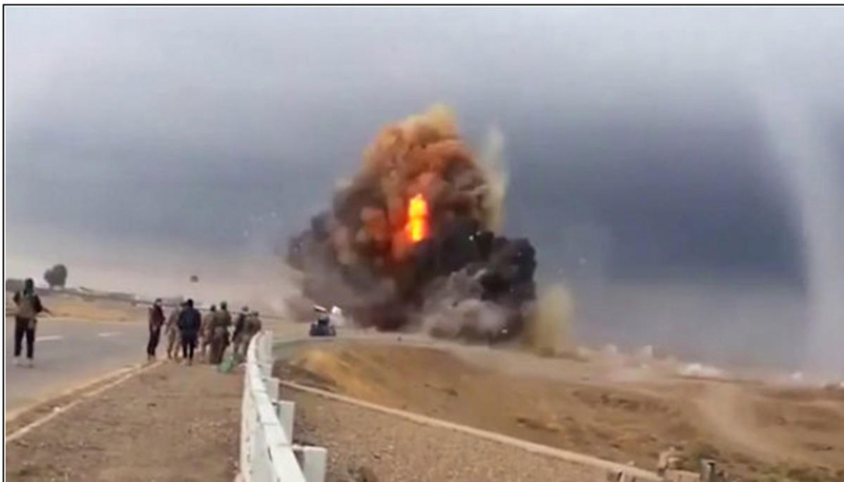 Irak ordusu, kuşatma altına aldığı Telafer’e havadan bombardıman başlattı