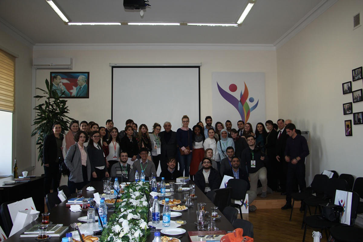 Kamal Abdullayev IV Beynəlxalq multikulturalizm qış məktəbinin iştirakçıları ilə görüşüb (FOTO)