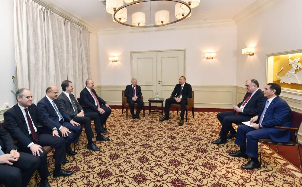 Azerbaycan Cumhurbaşkanı İlham Aliyev Başbakan Yıldırım ile görüştü