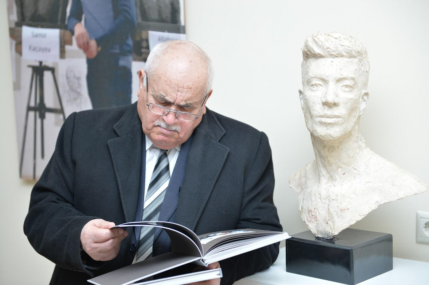 В Шамахе презентовано издание о жизни и творчестве скульптора – шехида Самира Качаева  (ФОТО)