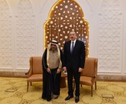 Ilham Aliyev met with chairman of Al Faisal Holding and Qatari Businessmen Association in Doha