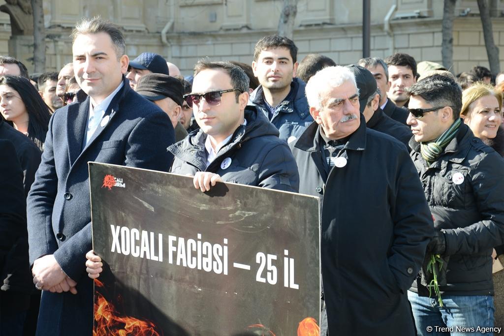 В  Баку прошло всенародное шествие в связи с 25-й годовщиной Ходжалинского геноцида (ФОТО)