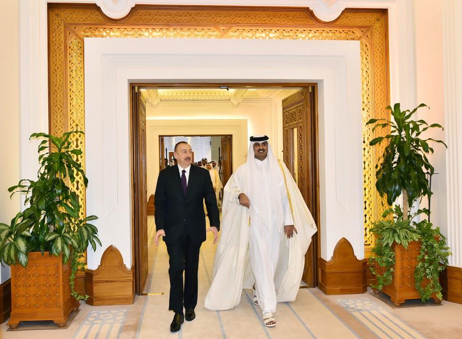 Состоялась встреча один на один Президента Азербайджана и эмира Катара (версия 2)