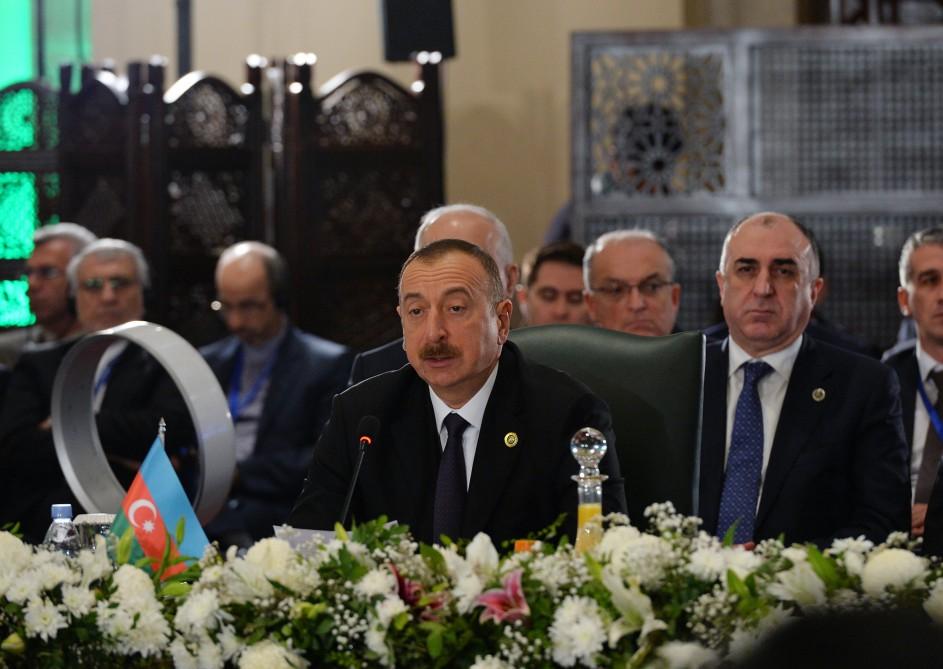 Президент Ильхам Алиев: Азербайджан предложил новую энергетическую стратегию и новый взгляд на энергетическое сотрудничество