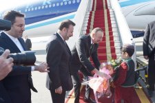 Ilham Aliyev arrives in Iran on official visit (PHOTO)