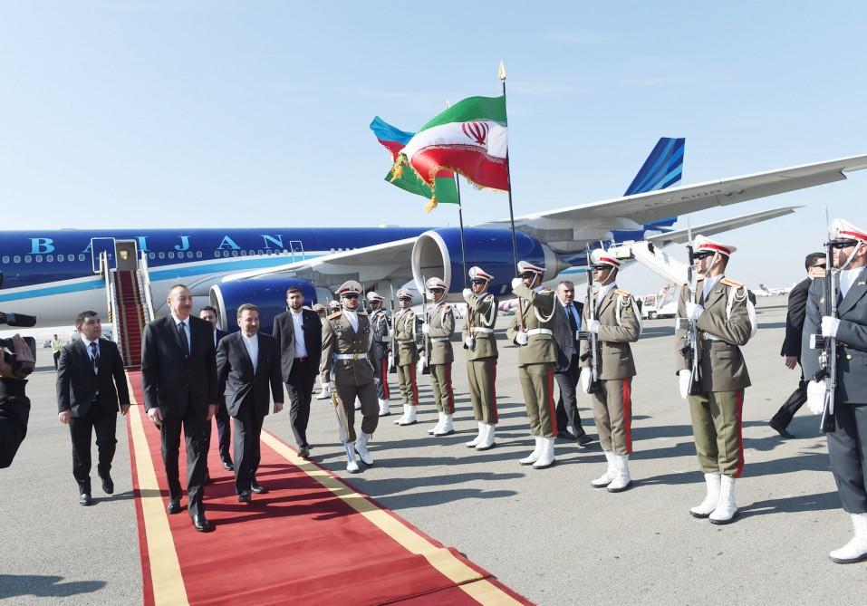 Azərbaycan Prezidenti İrana rəsmi səfərə gəlib (FOTO)