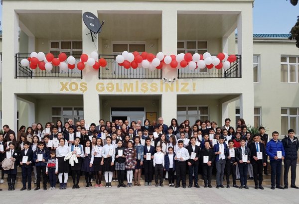 Азербайджанские школьники продемонстрировали свои знания русского языка (ФОТО)